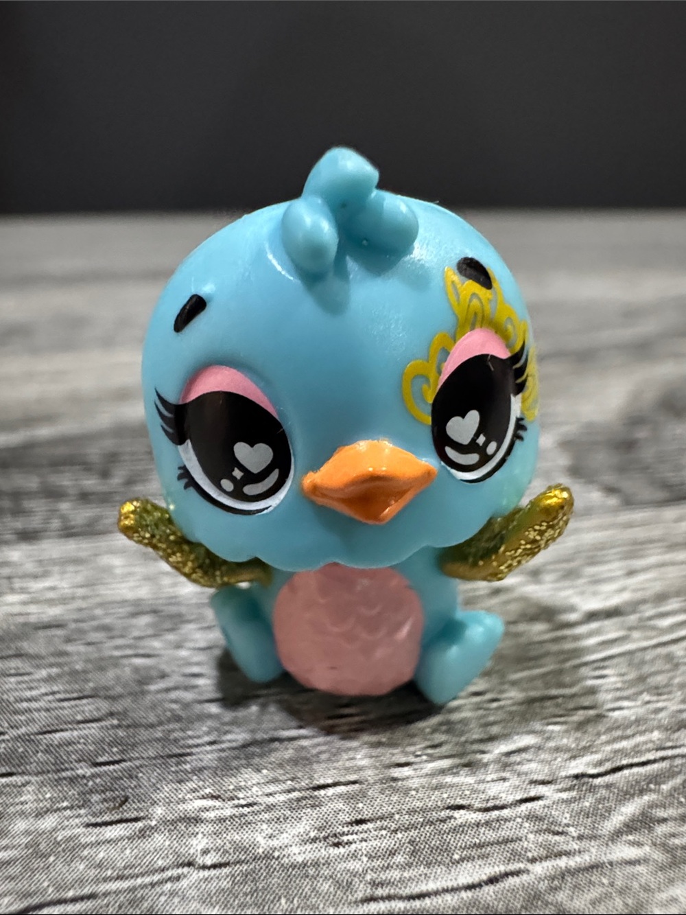 Hatchimals | CollEGGtibles Spring Bouquet: Blue Spring Chickchaff - Mini Figure